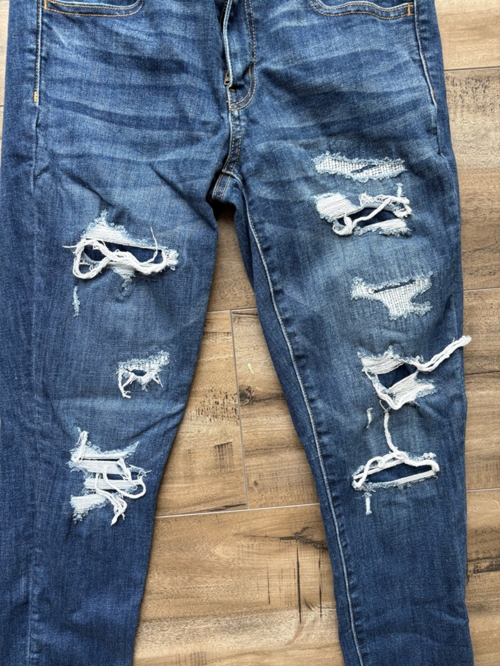 American Eagle Women’s  Dark Blue Distressed Ripped Skinny Jeans Jeggings US 6 - Picture 4 of 7